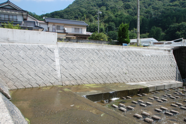 神谷川河川災害復旧工事 イメージ